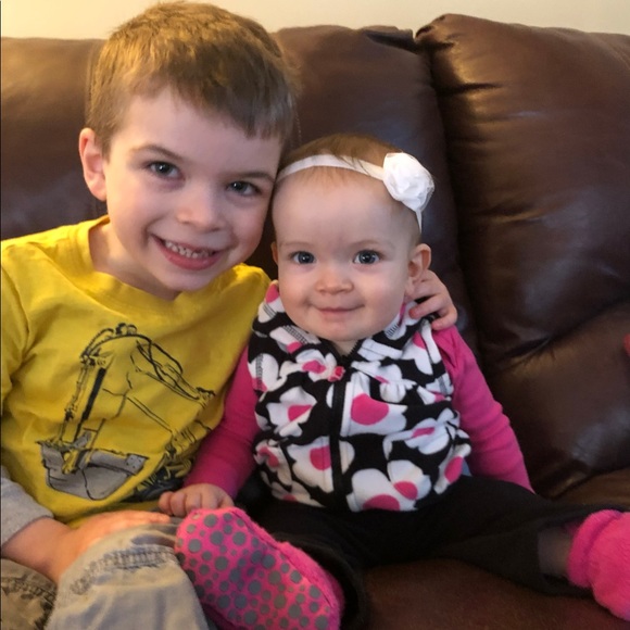 Meet your Posher, Samantha - Picture 1 of 2